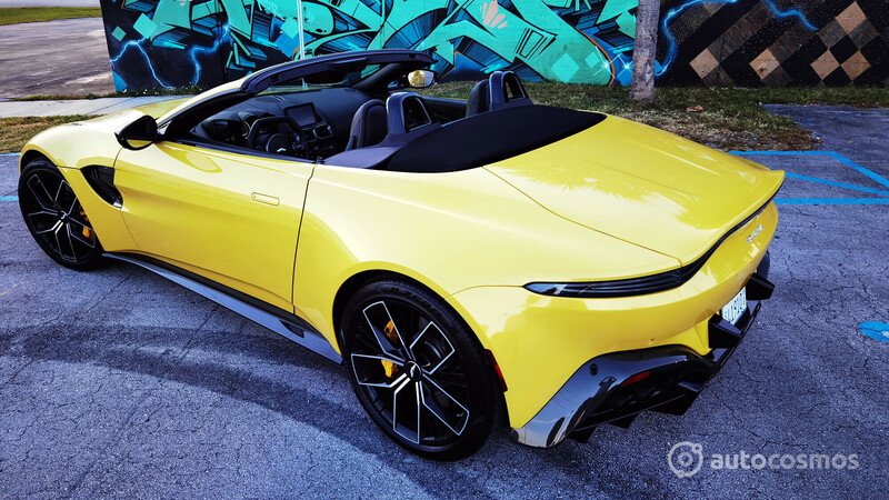 Aston Martin Vantage Roadster a prueba