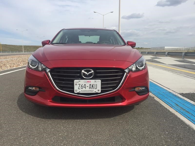 Mazda 3 2017