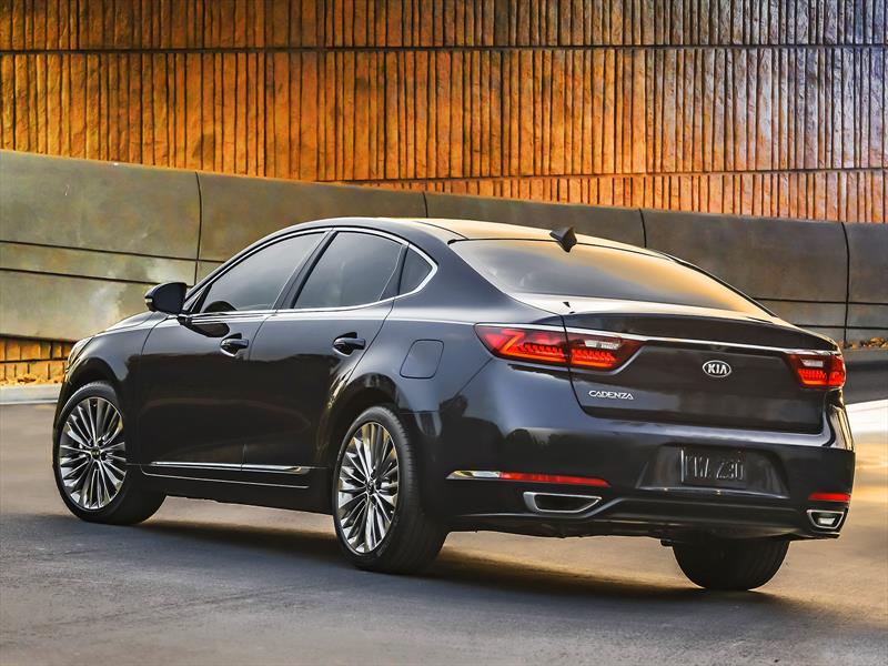 Kia Cadenza 2017