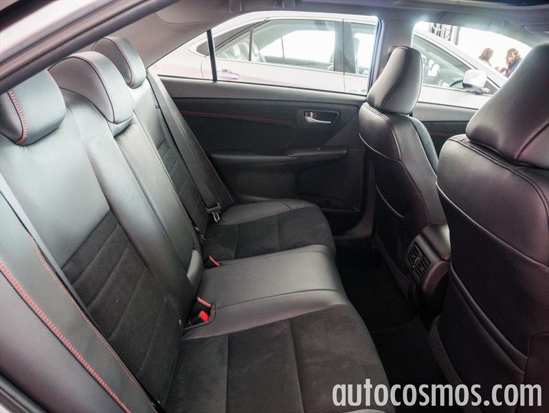 Toyota Camry 2015