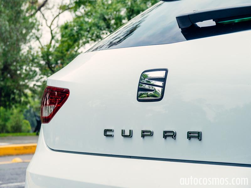 SEAT León CUPRA 2015