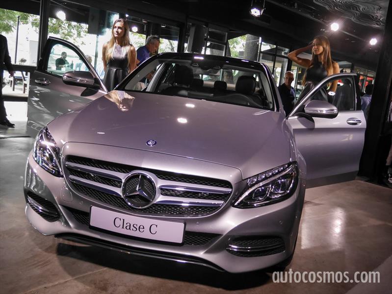 Mercedes-Benz Clase C, Lanzamiento en Argentina