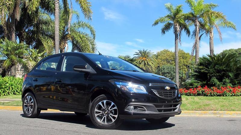 Lanzamiento Chevrolet Onix y Prisma en Argetnina