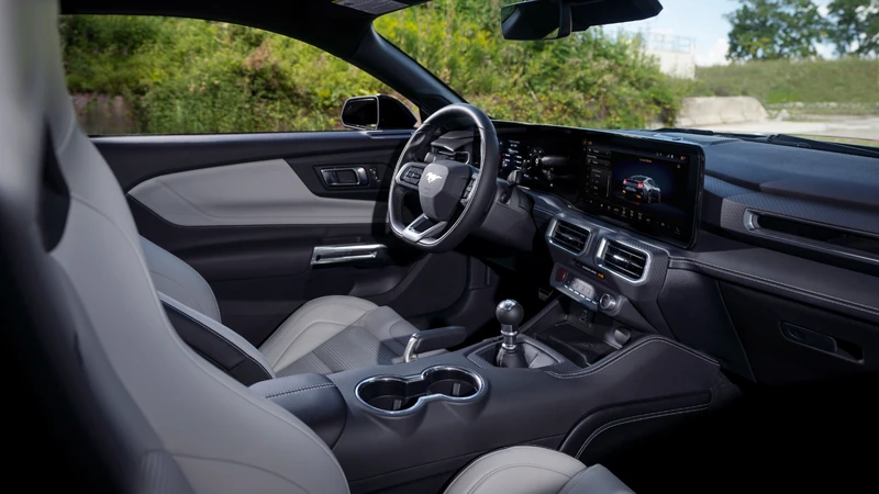Ford Mustang 2024
