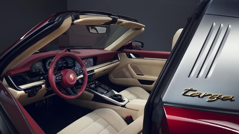 Porsche 911 Targa Heritage Design Edition