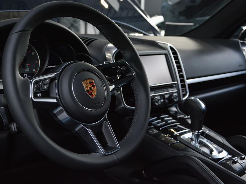 El Porshe Cayenne se renueva
