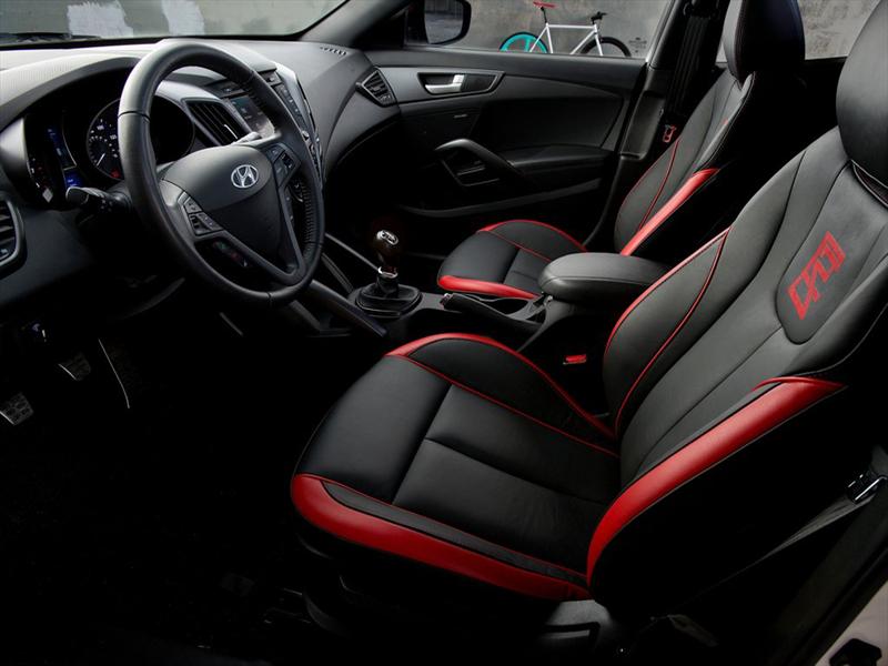 Hyundai Veloster C3 Roll Top Concept