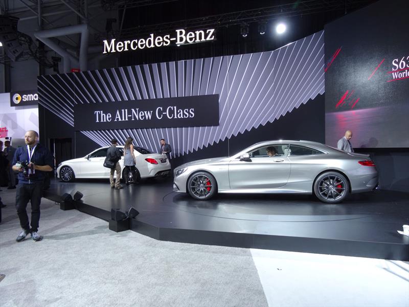 Mercedes Benz S65 AMG Coupe