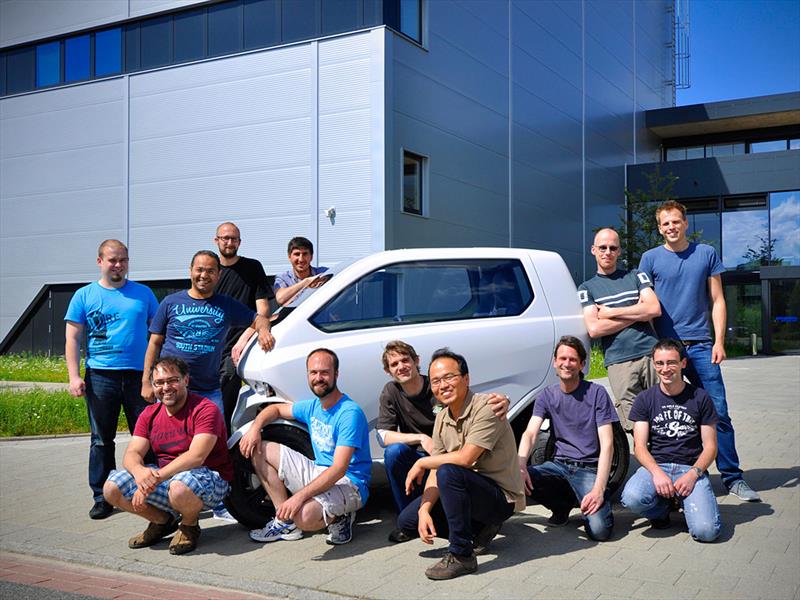 EO Smart Connecting Car