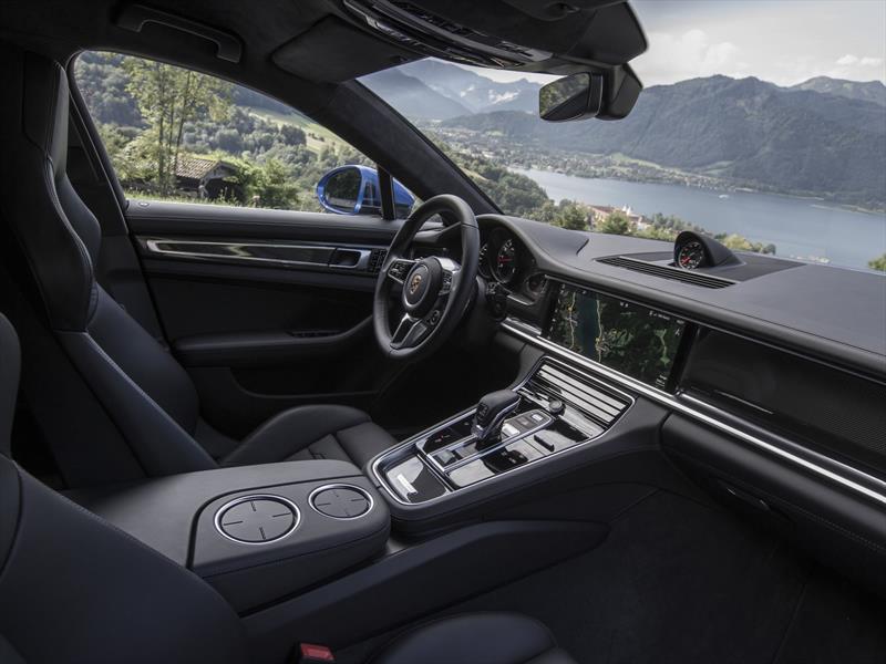 Porsche Panamera 2017