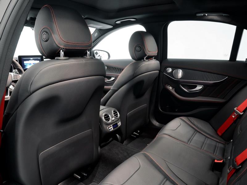 Mercedes-Benz C450 AMG por Brabus