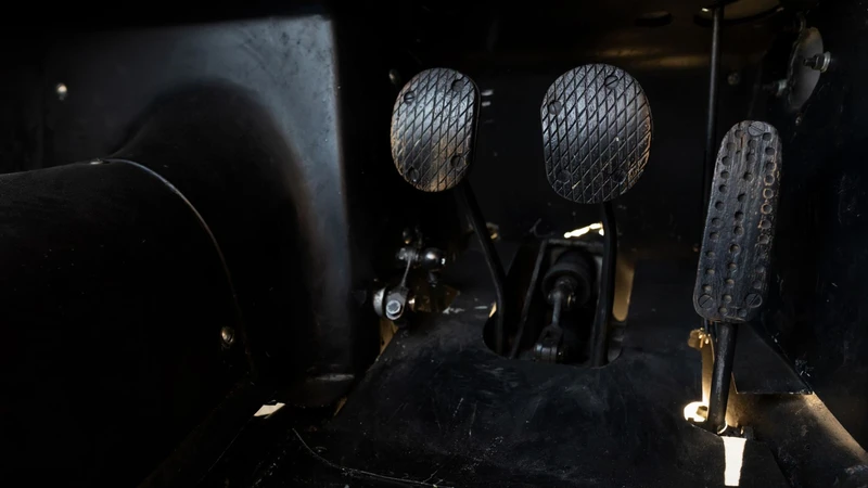 Ferrari 410 Sport Spider by Scaglietti a subasta