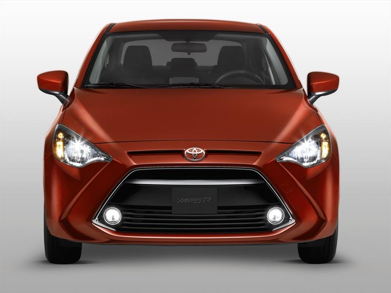 Toyota Yaris R 2016