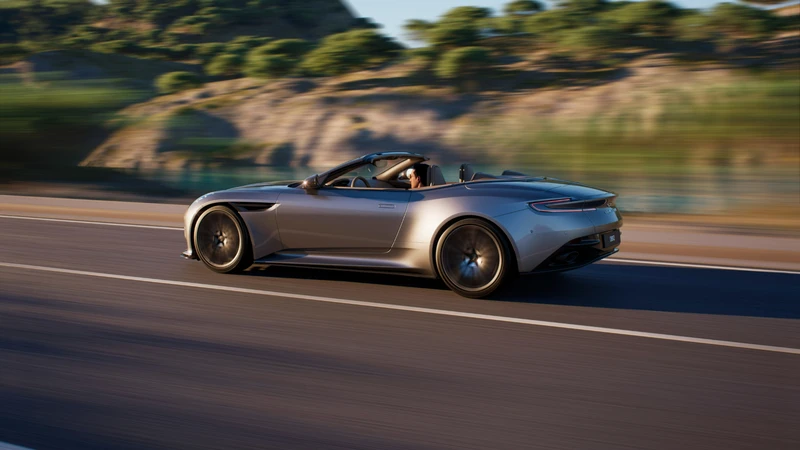 Aston Martin DB12 Volante 2024