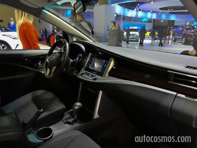 Toyota en el Salón de Buenos Aires 2017