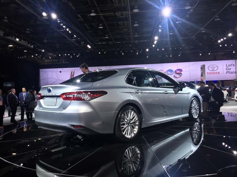 Toyota Camry 2018