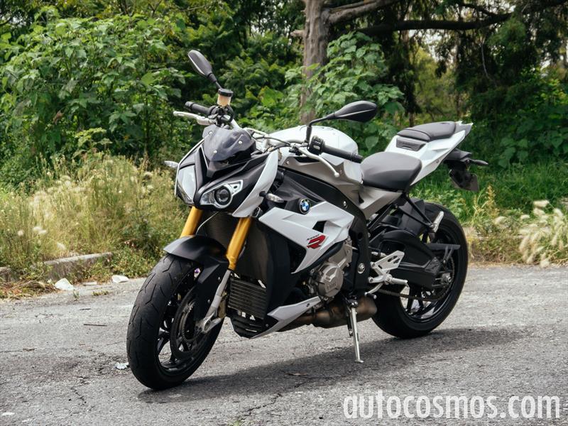 BMW S1000 R 2015