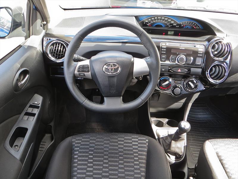 Toyota Etios, primer acercamiento