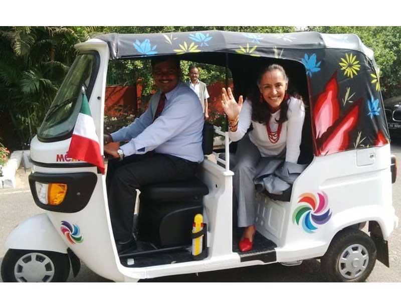 Autorickshaw de la embajadora de México en India
