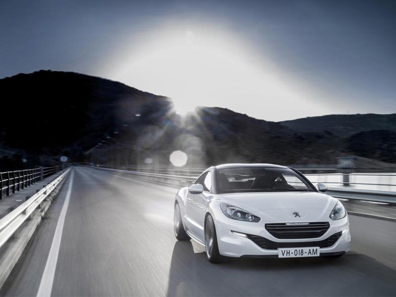 Peugeot RCZ 2013 en París