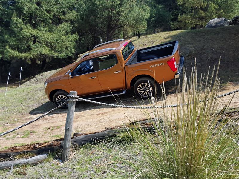 Nissan NP300 Frontier Diésel 2017