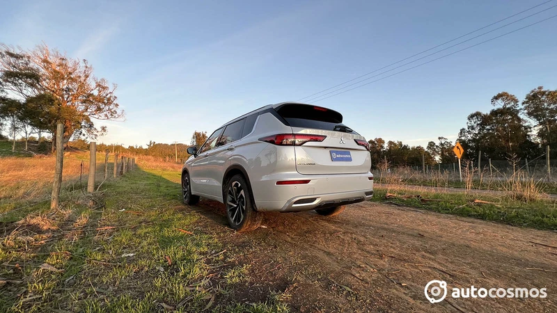 Mitsubishi Outlander 2025