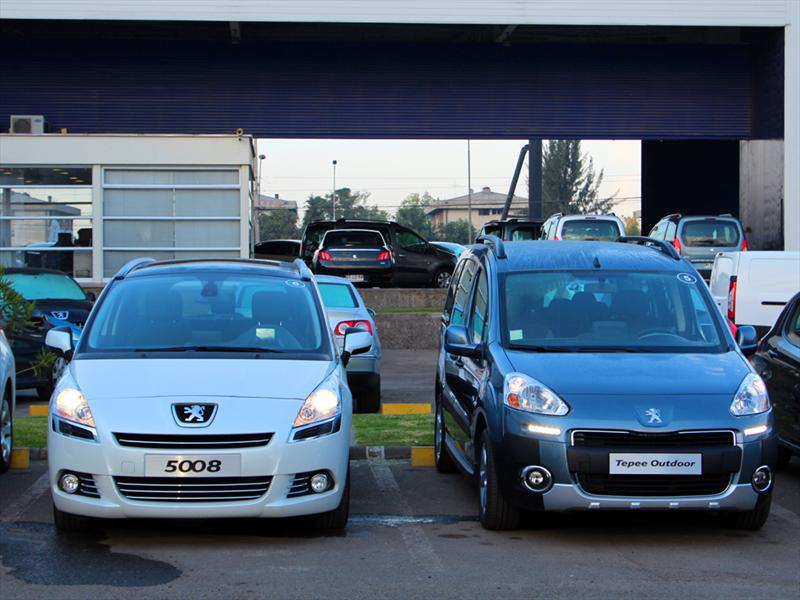 Peugeot Chile Lanzamiento gama GPS 2013
