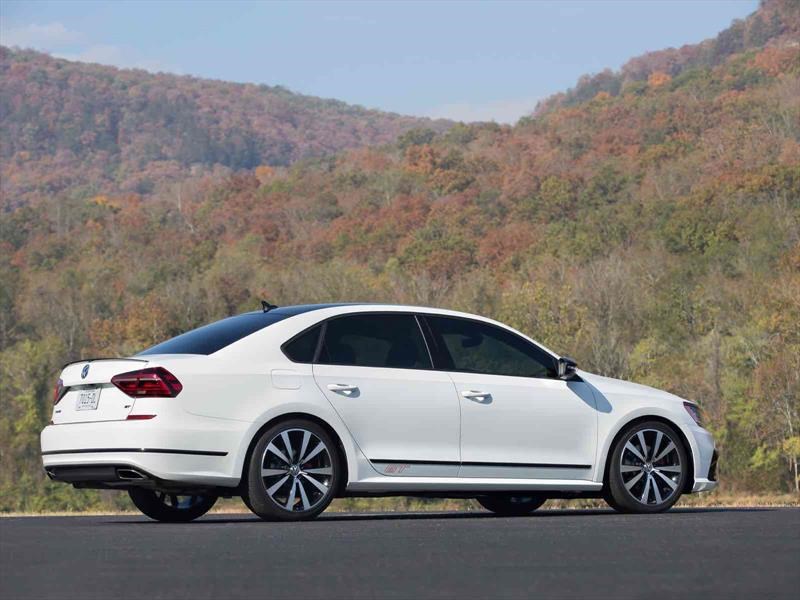 Volkswagen Passat GT Concept