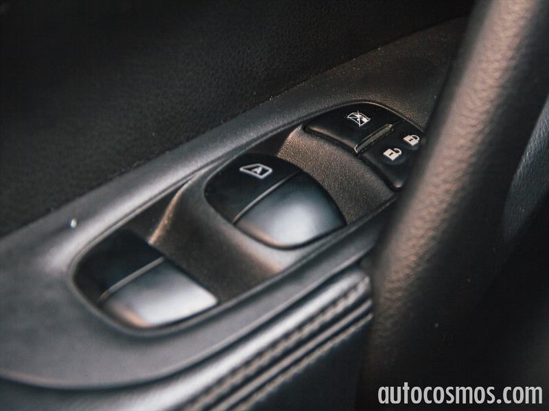 Honda CR-V 2015 vs Nissan X-Trail 2015
