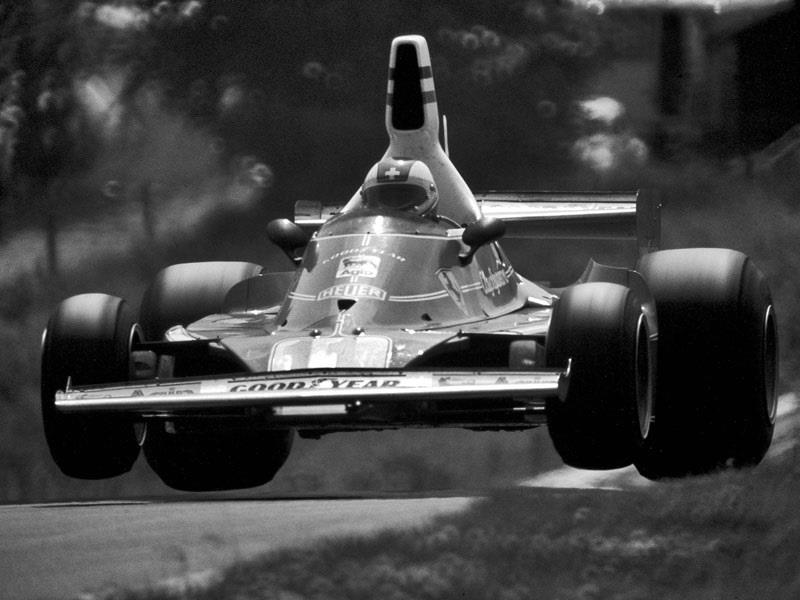 Clay Regazzoni – Chrysler Caravan