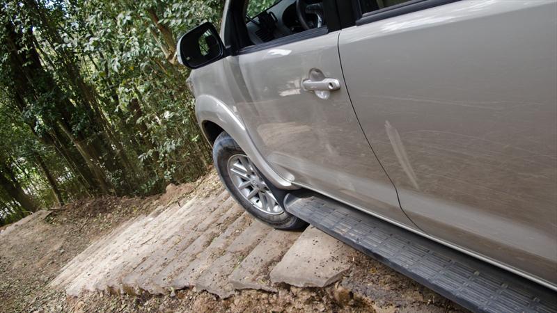 Toyota Hilux SW4 a prueba
