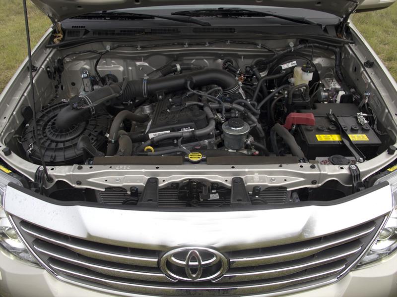 Prueba Toyota SW4 Nafta