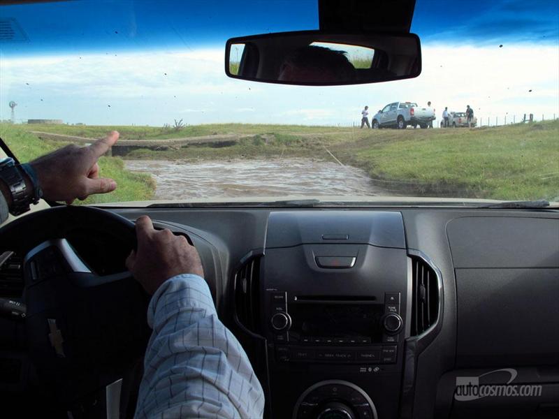 Contacto Chevrolet nueva S10 2012 Parte 2