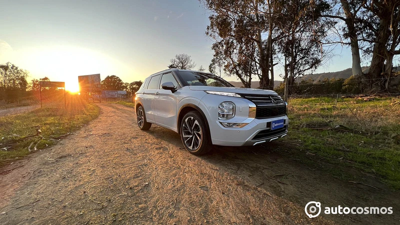 Mitsubishi Outlander 2025