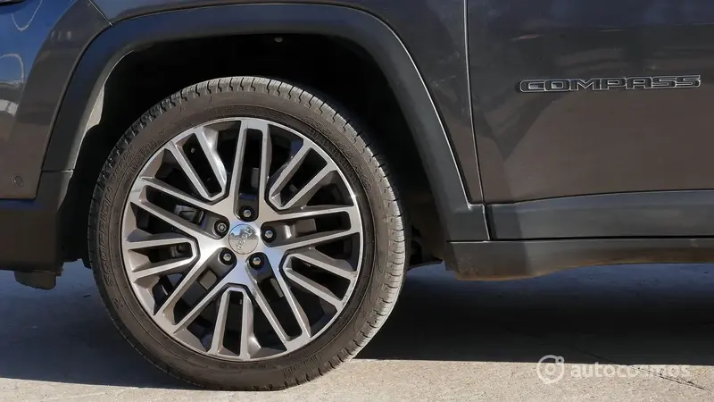 Test nuevo Jeep Compass 1.3 Turbo