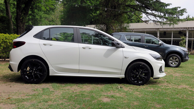 Chevrolet Onix RS