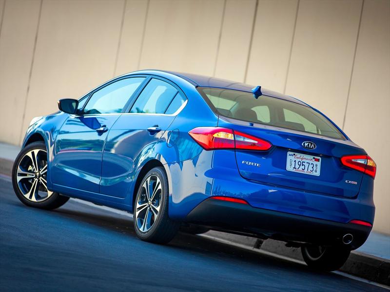 Mejores interiores 2013: Kia Forte