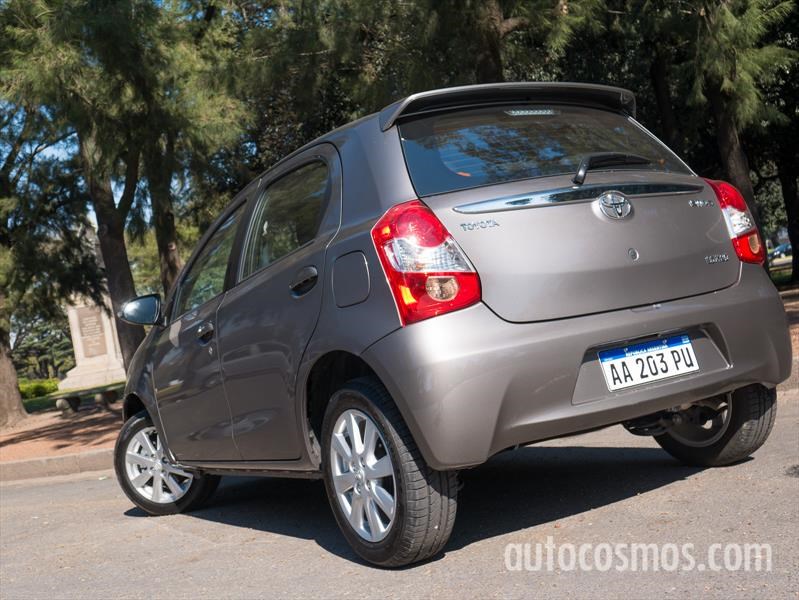 Toyota Etios Automático a prueba