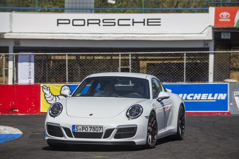 Porsche Driving Experience Guatemala 2018