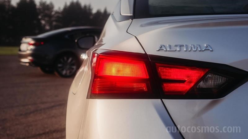 Nissan Altima 2019 vs Mazda6 2019