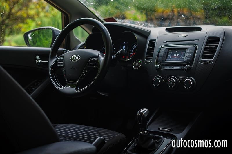 Test Drive: Kia Cerato5 2017