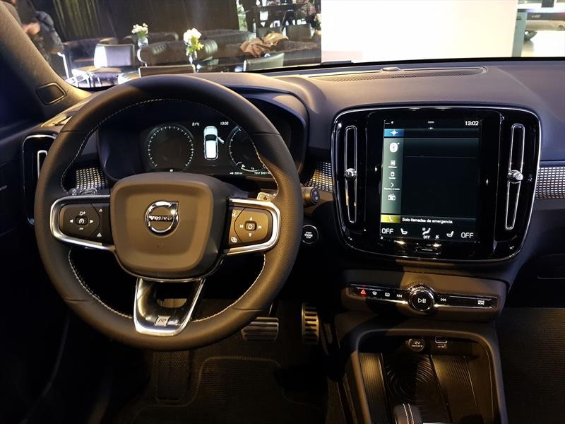 Volvo XC40