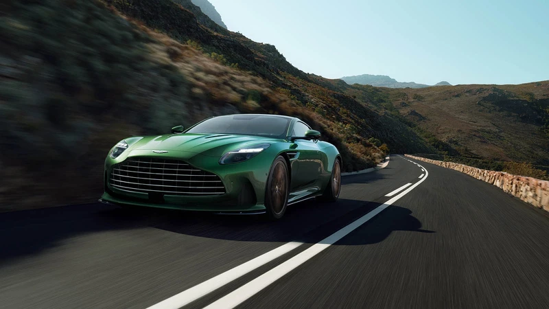 Aston Martin DB12