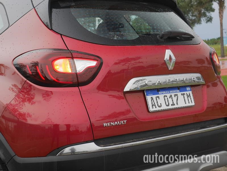 Renault Captur 1.6L Manual vs Automática