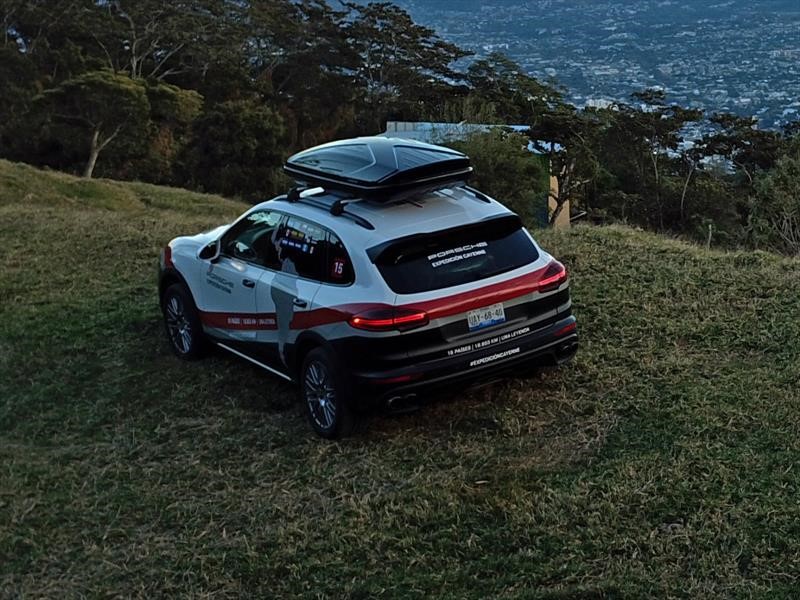 Expedición Porsche Cayenne: El Salvador
