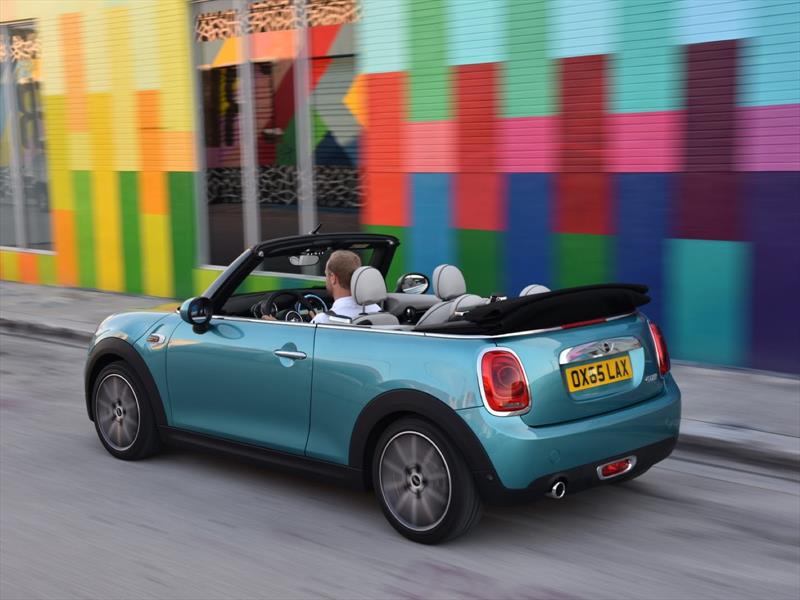 MINI Cooper Convertible 2016