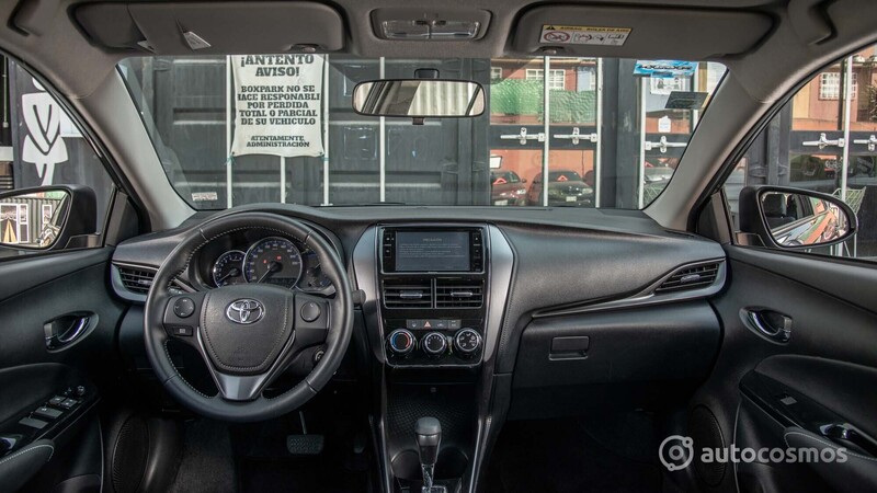 Toyota Yaris Sedán 2021 a prueba