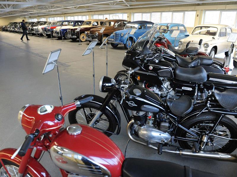 Los autos clásicos de Viktor F. Yanukovych