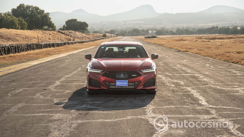 Acura  TLX Type S 2022 a prueba