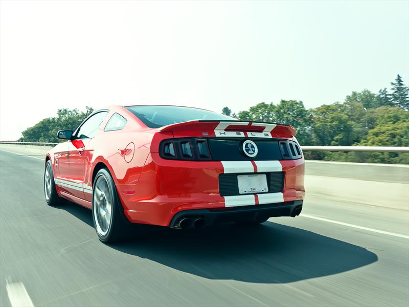 Mustang 50 años: 2013 el V8 más poderoso del mundo